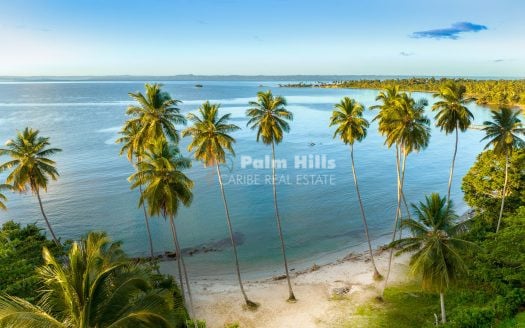 Beachfront House in Samana Bay