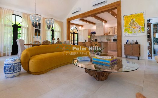 Villa Sunset: Where Luxury Meets Tropical Paradise