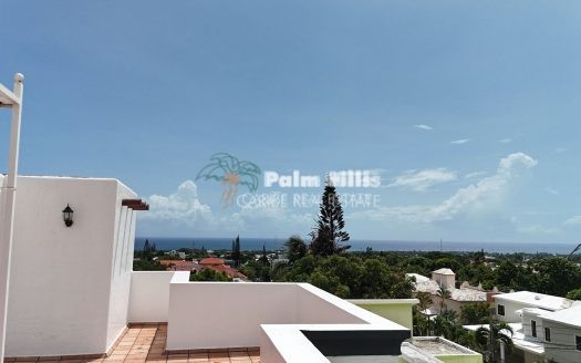 Modern Two-Level 4 Bedroom Penthouse with Spectacular Views