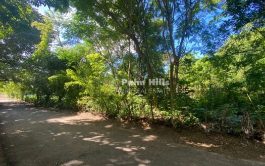 Участок под застройку в восточной части Кабарете