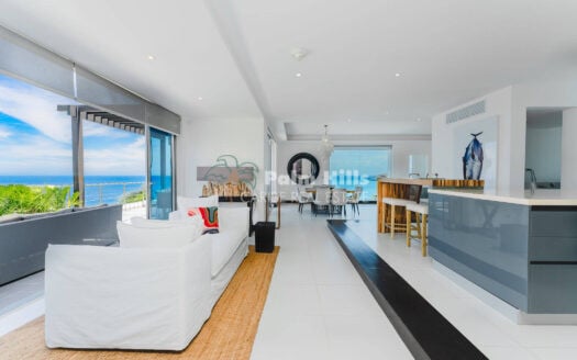 Oceanfront 4-Bedroom Penthouse – Luxury Living Redefined