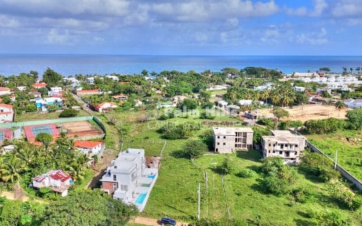 Lote de primera cerca de una impresionante Playa Chiquita - Perfecto para la inversión o el desarrollo