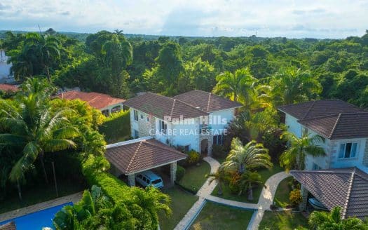 Turnkey Investment Spacious 4 Bedroom Villa Steps from the Beach with Exceptional Rental Returns