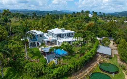 Casa con vistas al océano en venta