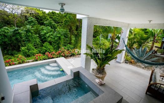 Cozy 2 bedroom Villa in a very sought-after community