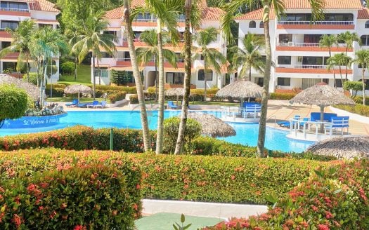 Great Rental Potential in a Popular Gated Community in Sosúa – 1 Bedroom with huge Pool and Gym