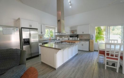 Spacious 4-Bedroom Villa on a Double Lot in a Gated Community in Sosúa