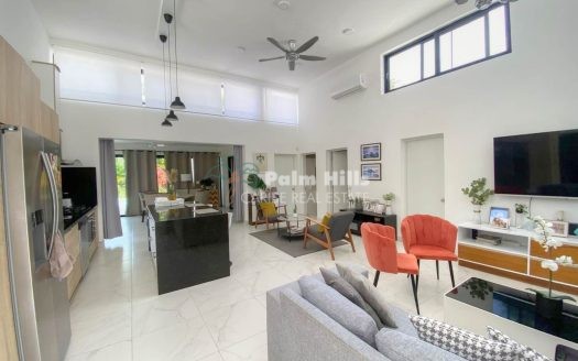 Modern Family Villa with Solar Power & Pool