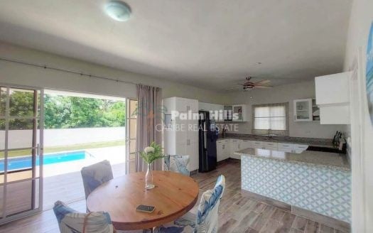 Cabarete - Villa moderne de 2 chambres avec jardin et piscine, clôturée, 249,000 USD