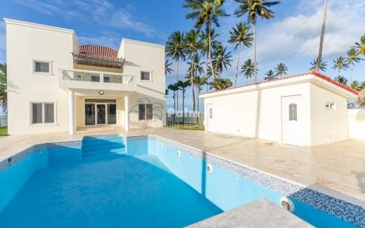 Beachfront Villa Perfect for Kite & Windsurfing Enthusiasts