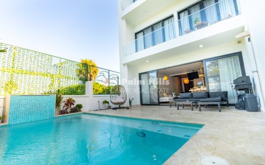 Пляжная община Меблированный таунхаус