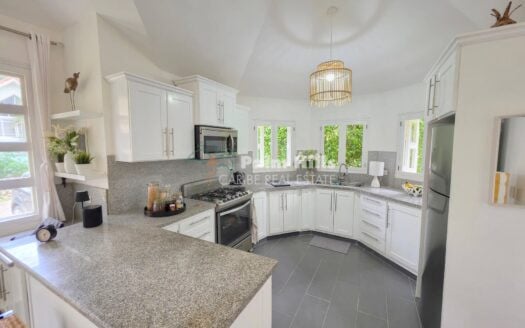 2-Bedroom Paradise: Modern Comfort Meets Tropical Charm