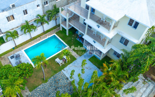 Инвестиционная возможность 5 полностью меблированных апартаментов с бассейном в центре Сосуа