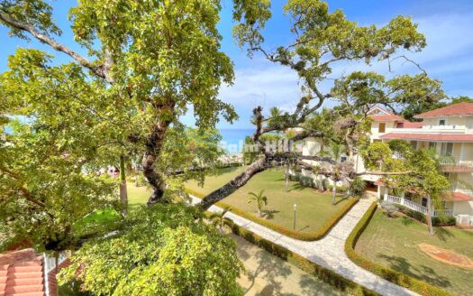 Пентхаус с 2 спальнями на берегу моря в Сосуа*