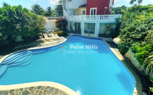 Недорогой прибрежный отдых в Кабрере - студия с бассейном и выходом на пляж