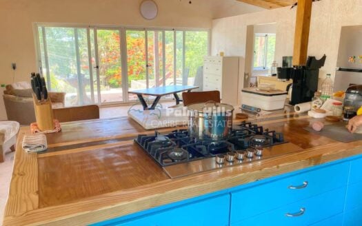 German Craftsmanship and Natural Cooling in this Versatile Property Opportunity