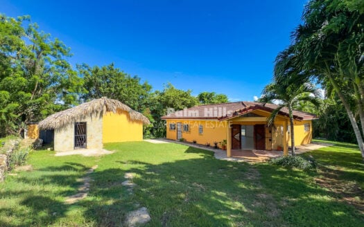 Large Development Property in a Quiet Residential Area – 5,874.17 m² With Multiple Lots & Existing Structures