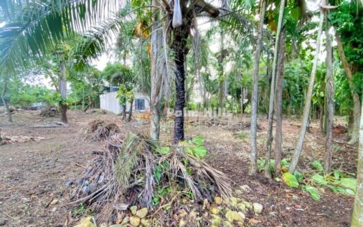 Жемчужина главной улицы, идеально подходящая для жилых или коммерческих проектов недалеко от пляжа