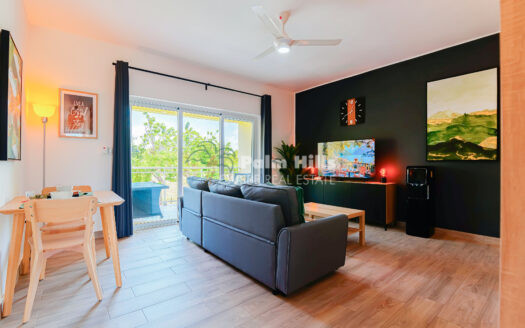 Schlüsselfertige 1-Schlafzimmer-Eigentumswohnung in bewachter Gemeinschaft mit Pool und Annehmlichkeiten