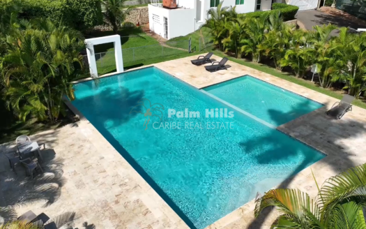 Moderne Eigentumswohnung mit privatem Hinterhof in bester Sosúa-Lage*