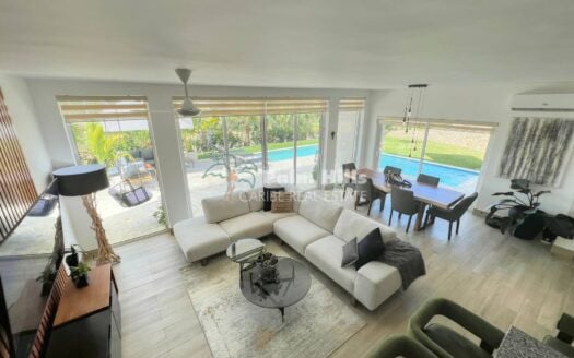 Stylish 2-Bedroom Ocean View Villa – Brand-New Furnishings with Option for a 3rd Bedroom