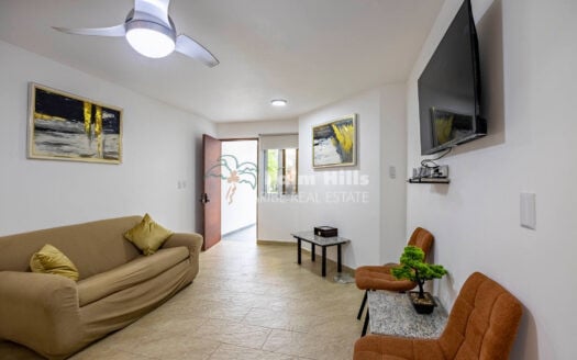 Apartamento recién renovado: cerca de todo y a solo unos minutos de la playa