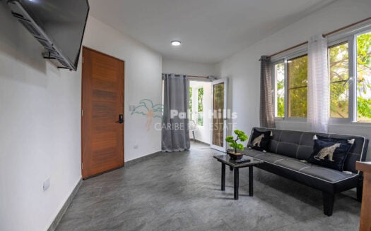 Acogedor apartamento con balcón: ubicación céntrica y cerca de la playa