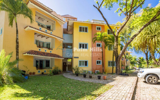 1-Bedroom Apartment – Steps from the Beach