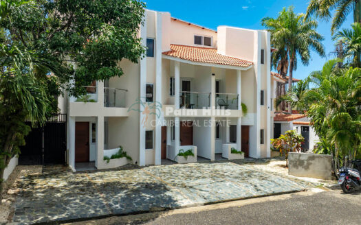 Apartamento recién renovado: cerca de todo y a solo unos minutos de la playa