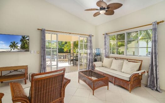 3BR Villa With Private Apartment in Gated Community