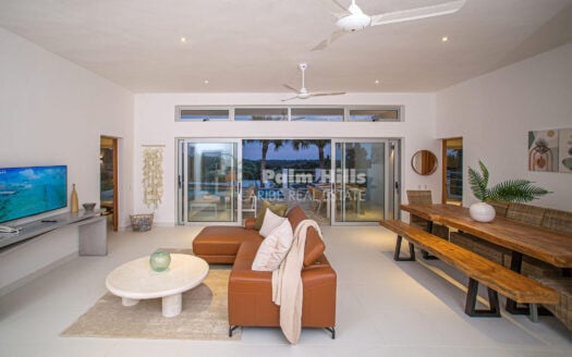 Spacious Villa with Open Views & Expansion Potential – Indoor-Outdoor Living