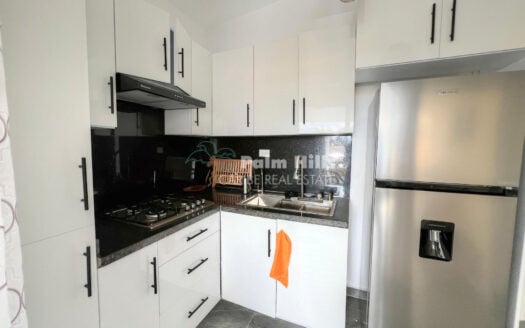 Amplio apartamento con gran balcón: ubicación céntrica y cerca de la playa