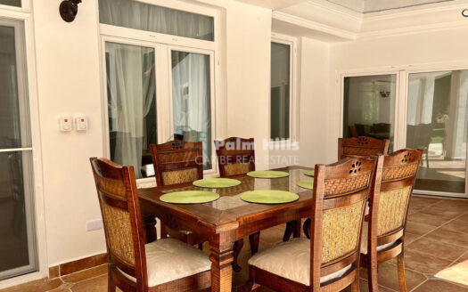 Villa Magnolia – Elegant Living with Guest Studio