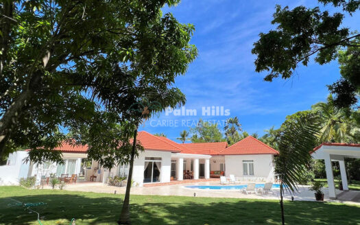 Villa Magnolia – Elegant Living with Guest Studio