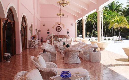 Villa Sans Souci: gran finca caribeña con amplios espacios al aire libre