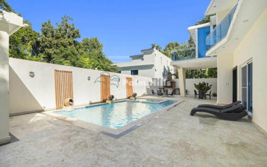 7-Bedroom Villa with Expansive Entertainment Terrace in Sosúa