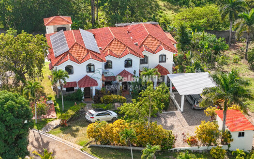 3 Bedroom Townhome with Private Pool in Sosua
