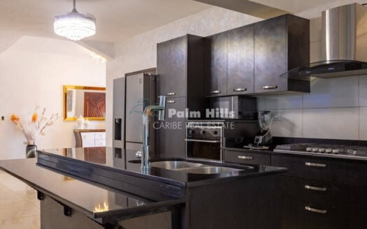 5-Bedroom Home on a Oversized Private Lot