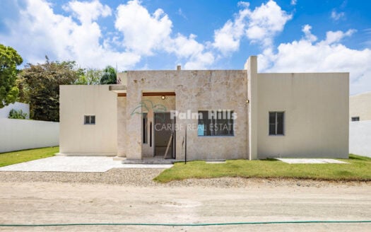 Tropical Villa Just a 3-Minute Walk from the Beach in Cabarete