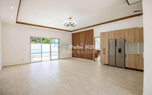 Tropical Villa Just a 3-Minute Walk from the Beach in Cabarete