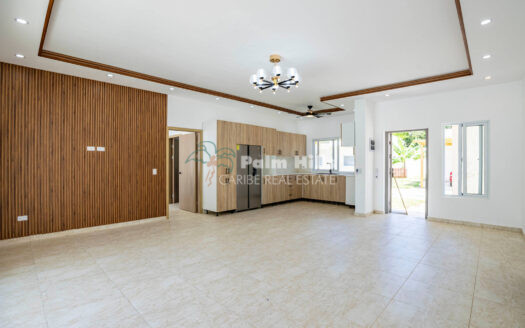 Tropical Villa Just a 3-Minute Walk from the Beach in Cabarete