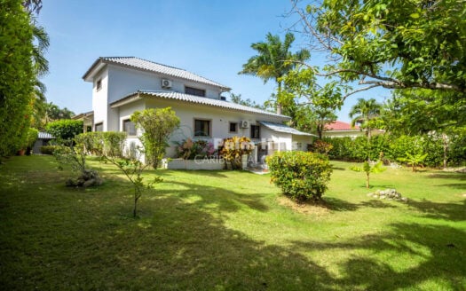 Spacious 3-Bedroom Villa in Sosúa*