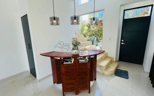 Beautiful 3-Bedroom Home with Pool & Rooftop Terrace Just Steps from the Beach