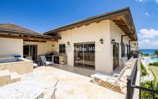 Luxury Oceanview 3-Bedroom Penthouse with Private Jacuzzi