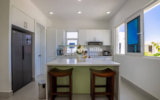 Luxury 3-Bedroom Villa Near the Beach in an Exclusive Gated Community