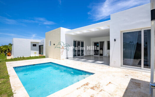 Luxury 3-Bedroom Villa Near the Beach in an Exclusive Gated Community