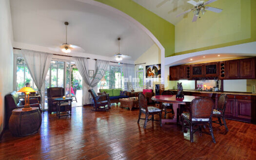 Charming 3-Bedroom Villa in Cabarete with Private Pool, Tropical Garden & Covered Terrace