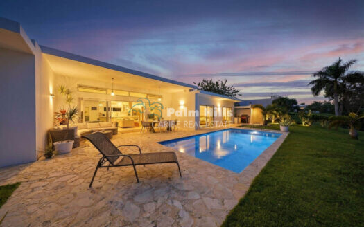 Updated 3-Bedroom Ocean View Villa with 8 kW Solar System