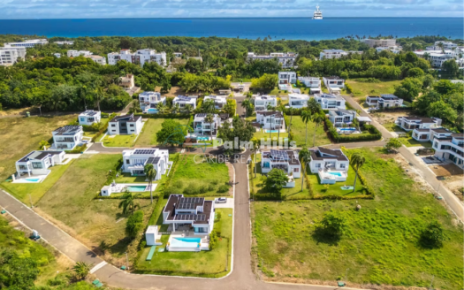 3-Bedroom Villa with Private Pool Near a Popular Surf Beach in Cabarete